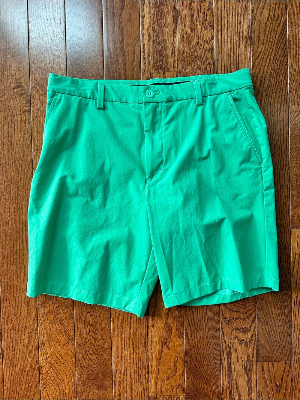 Vineyard Vins Men's On the Go Shorts